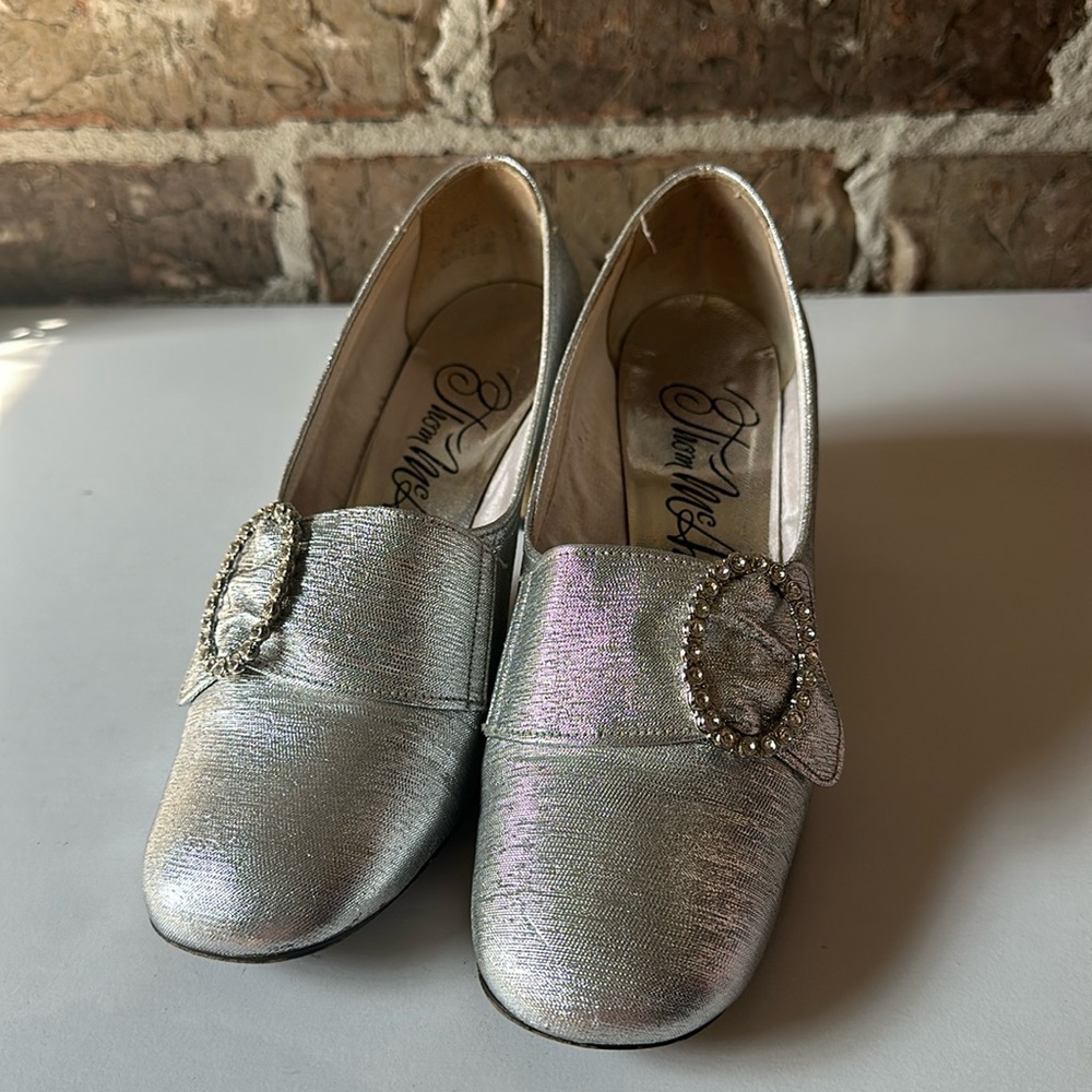 Vintage Thom McAn Silver Heel